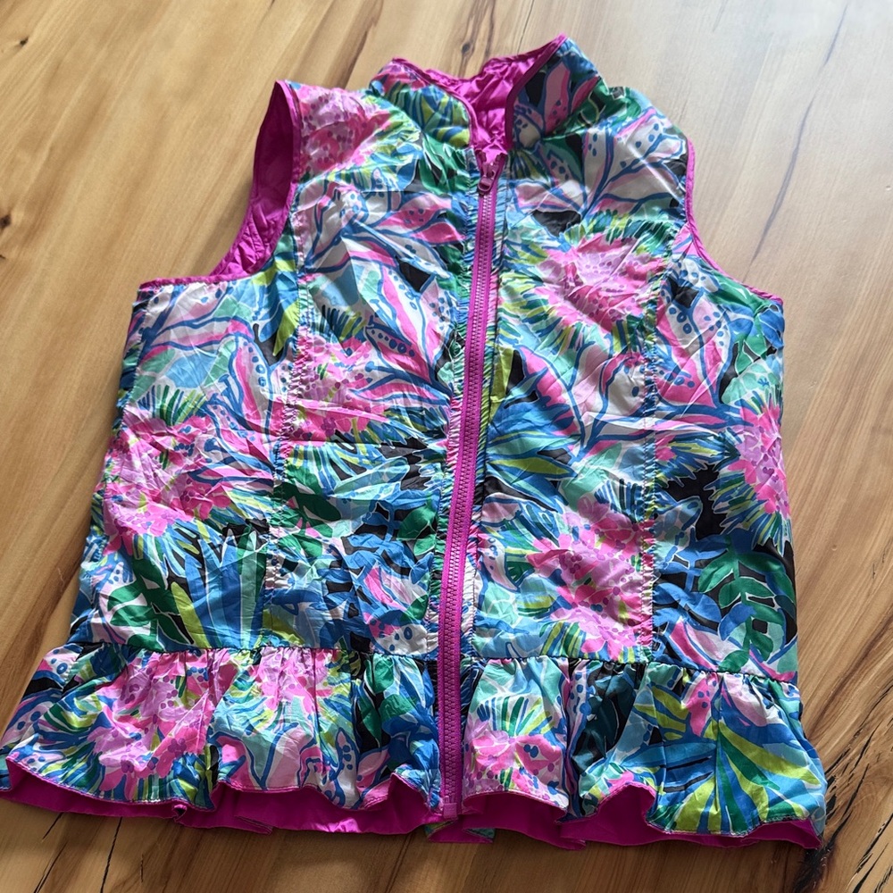 Lilly Pulitzer Pink Blue Green Tropical Print Quilted Vest